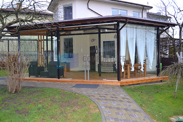 Ограждения из стекла для лестниц и терасс